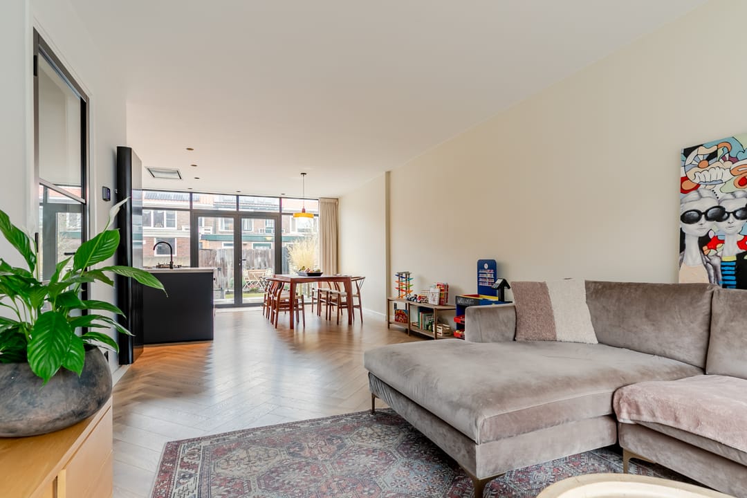 Foto 11 van Leeuwendalersstraat 19