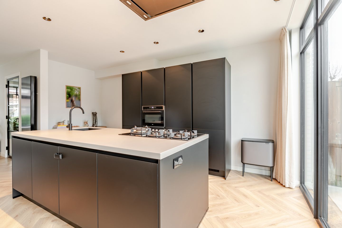 Foto 14 van Leeuwendalersstraat 19