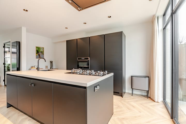 Foto 14 van Leeuwendalersstraat 19