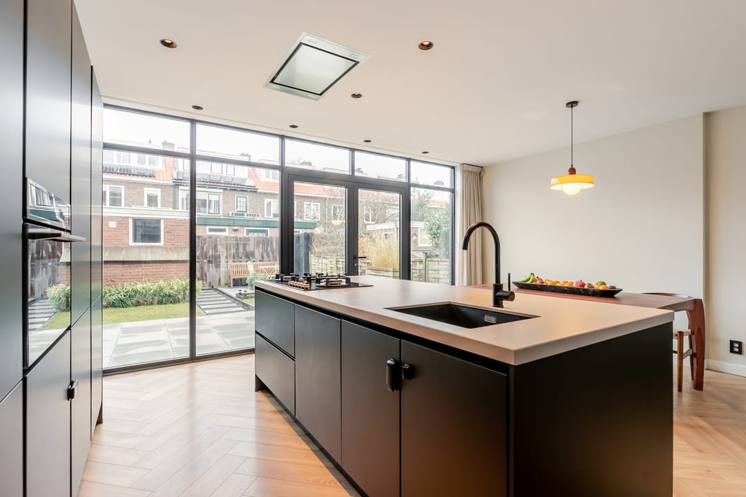 Foto 17 van Leeuwendalersstraat 19