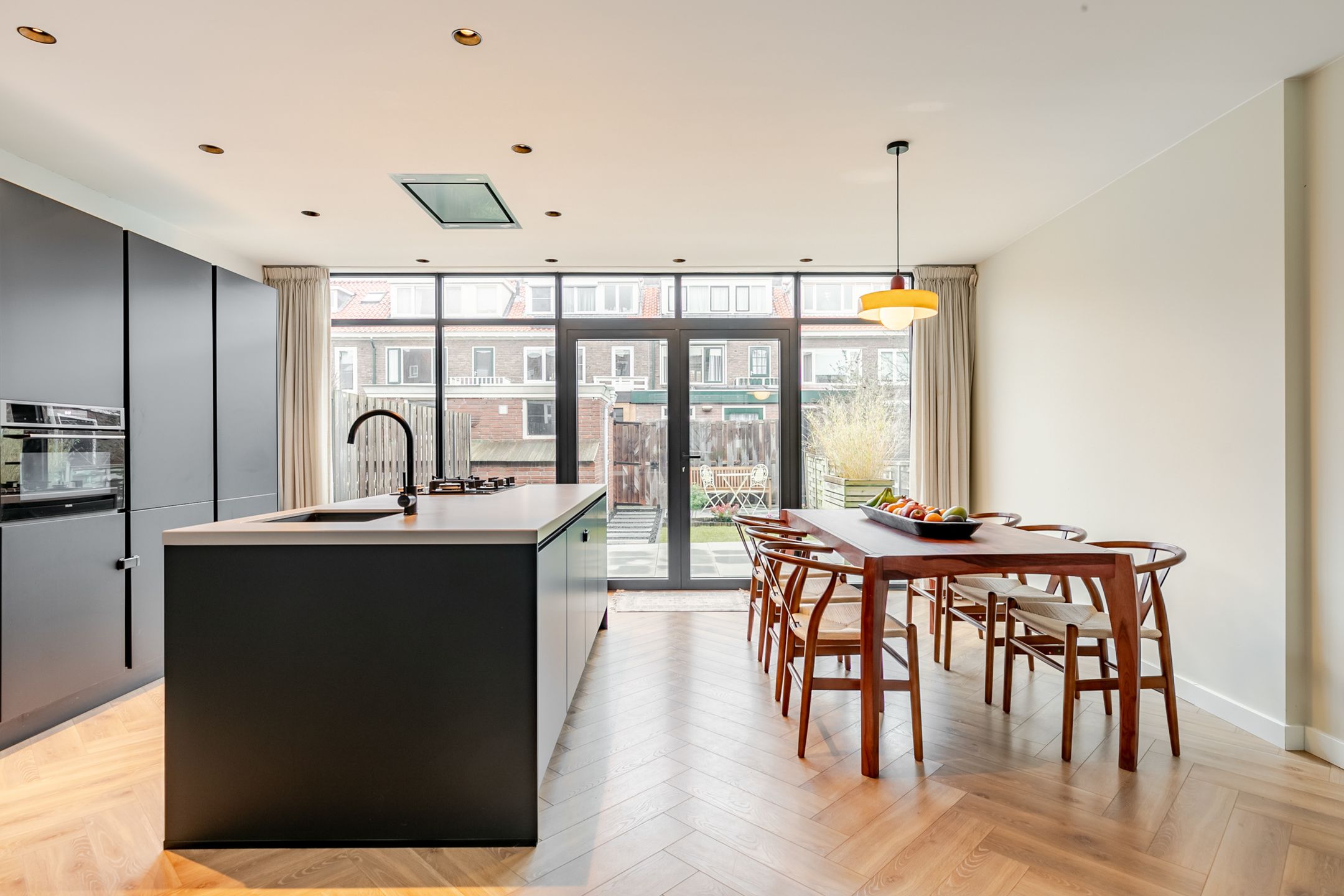 Foto 18 van Leeuwendalersstraat 19