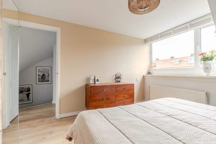 Foto 25 van Leeuwendalersstraat 19