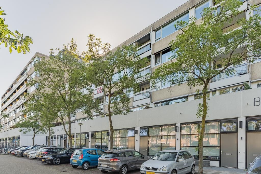 Foto 26 van Adriaan van Bergenstraat 348