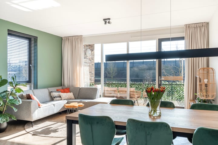 Foto 2 van Louis Armstronglaan 734