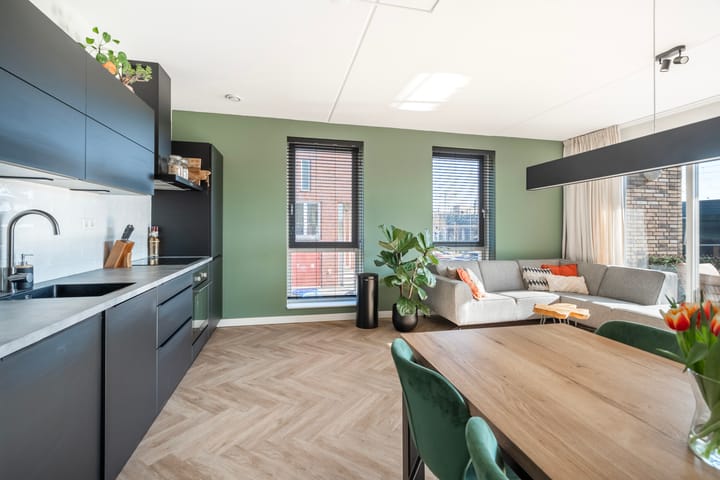 Foto 13 van Louis Armstronglaan 734