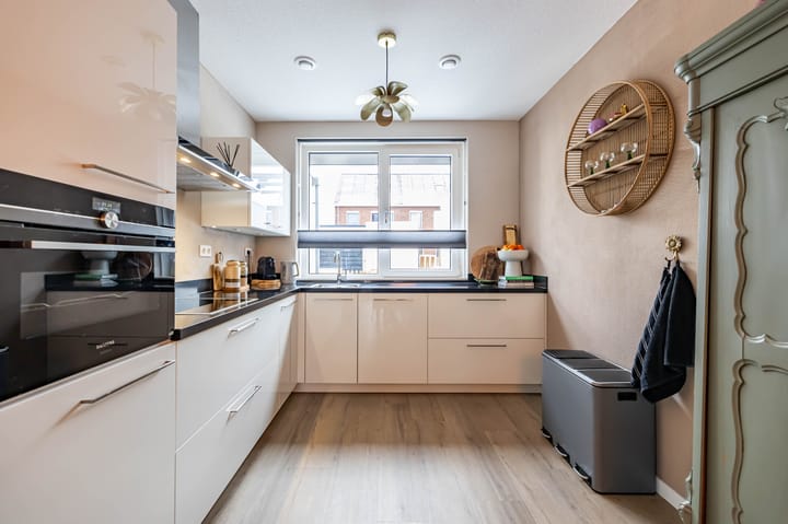 Foto 17 van Burgemeester de Sitterstraat 16