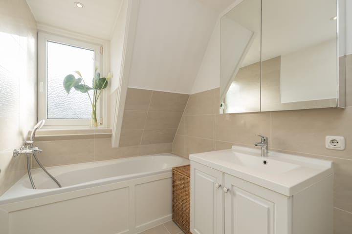 Foto 46 van Hendrik Peeperkornstraat 8