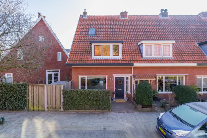 Foto 60 van Hendrik Peeperkornstraat 8