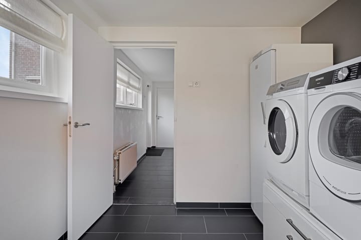 Foto 16 van Vladerackenstraat 8