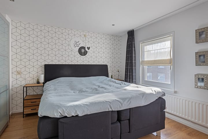 Foto 21 van Vladerackenstraat 8