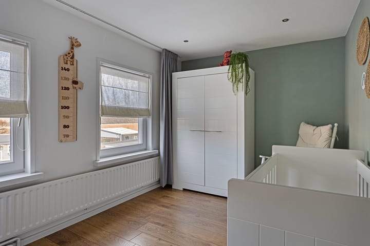 Foto 23 van Vladerackenstraat 8