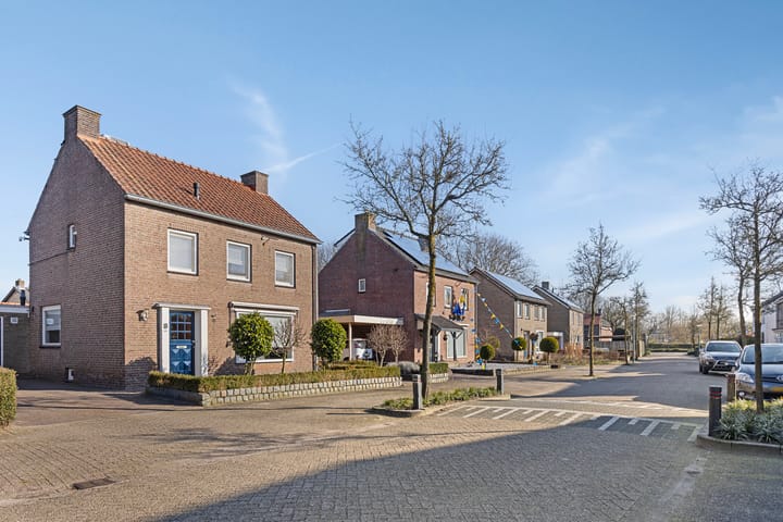 Foto 49 van Vladerackenstraat 8