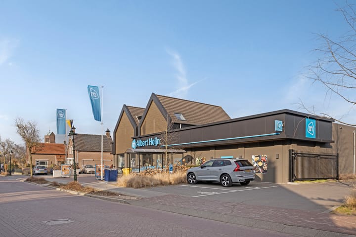 Foto 50 van Vladerackenstraat 8