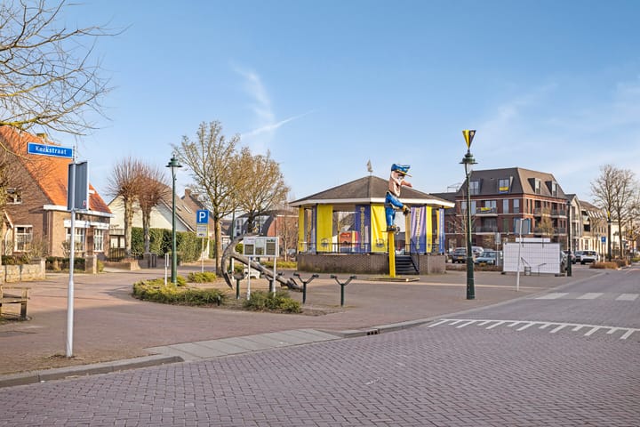 Foto 51 van Vladerackenstraat 8