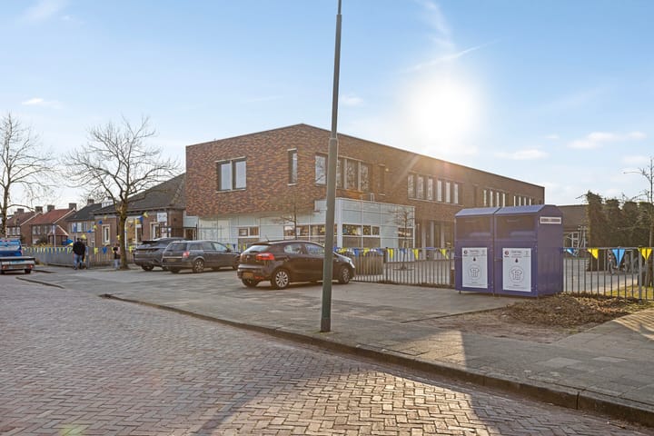 Foto 54 van Vladerackenstraat 8