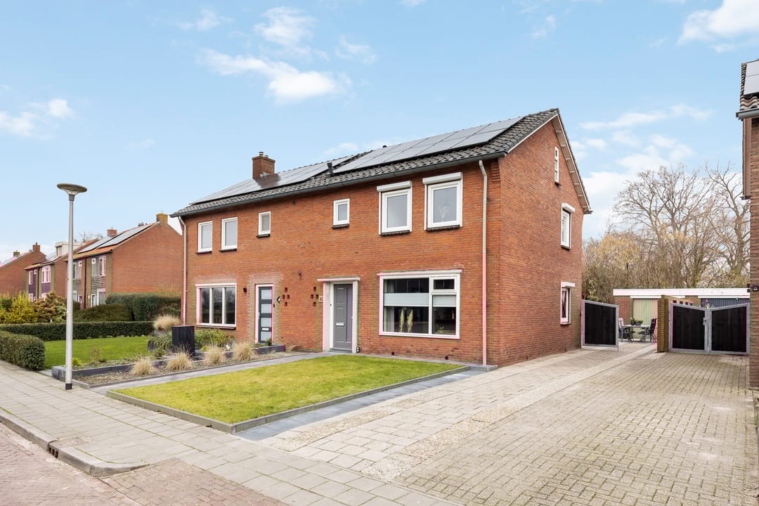 Foto 1 van A T L Hasselbachweg 45