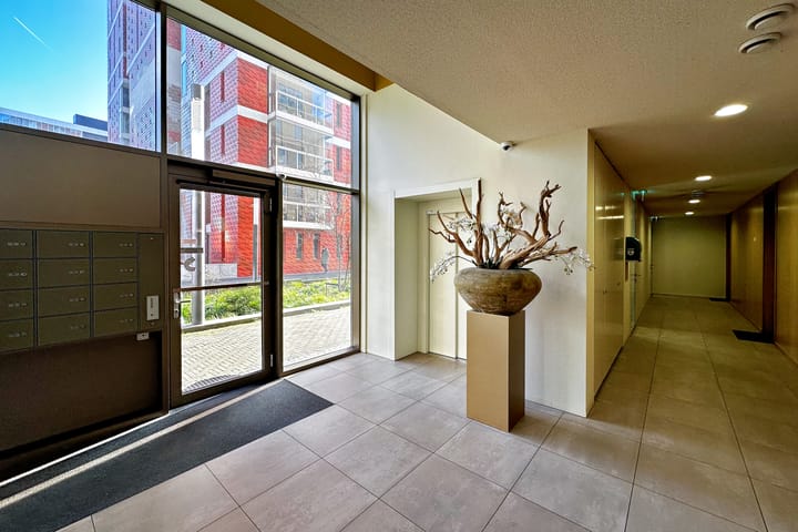 Foto 4 van Rosy Wertheimstraat 48