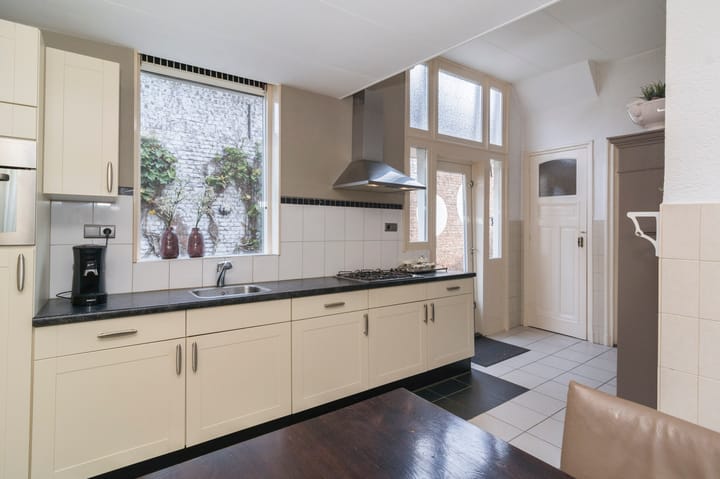 Foto 10 van Badhuisstraat 2