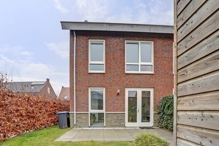 Foto 42 van Ananta Toerstraat 39