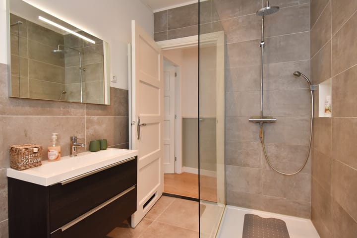 Foto 27 van Gevers Deynootweg 84