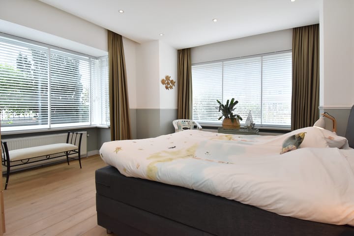 Foto 28 van Gevers Deynootweg 84