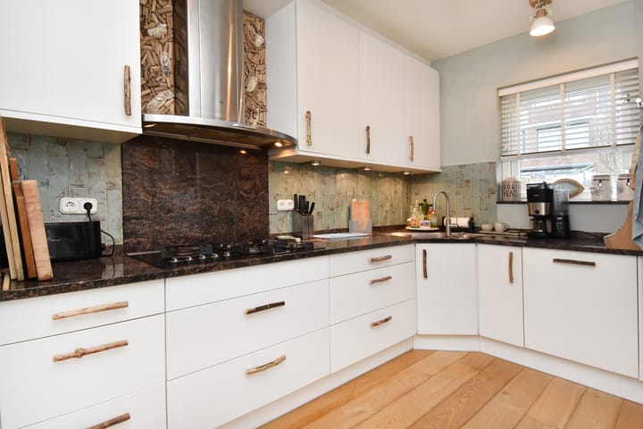 Foto 43 van Gevers Deynootweg 84