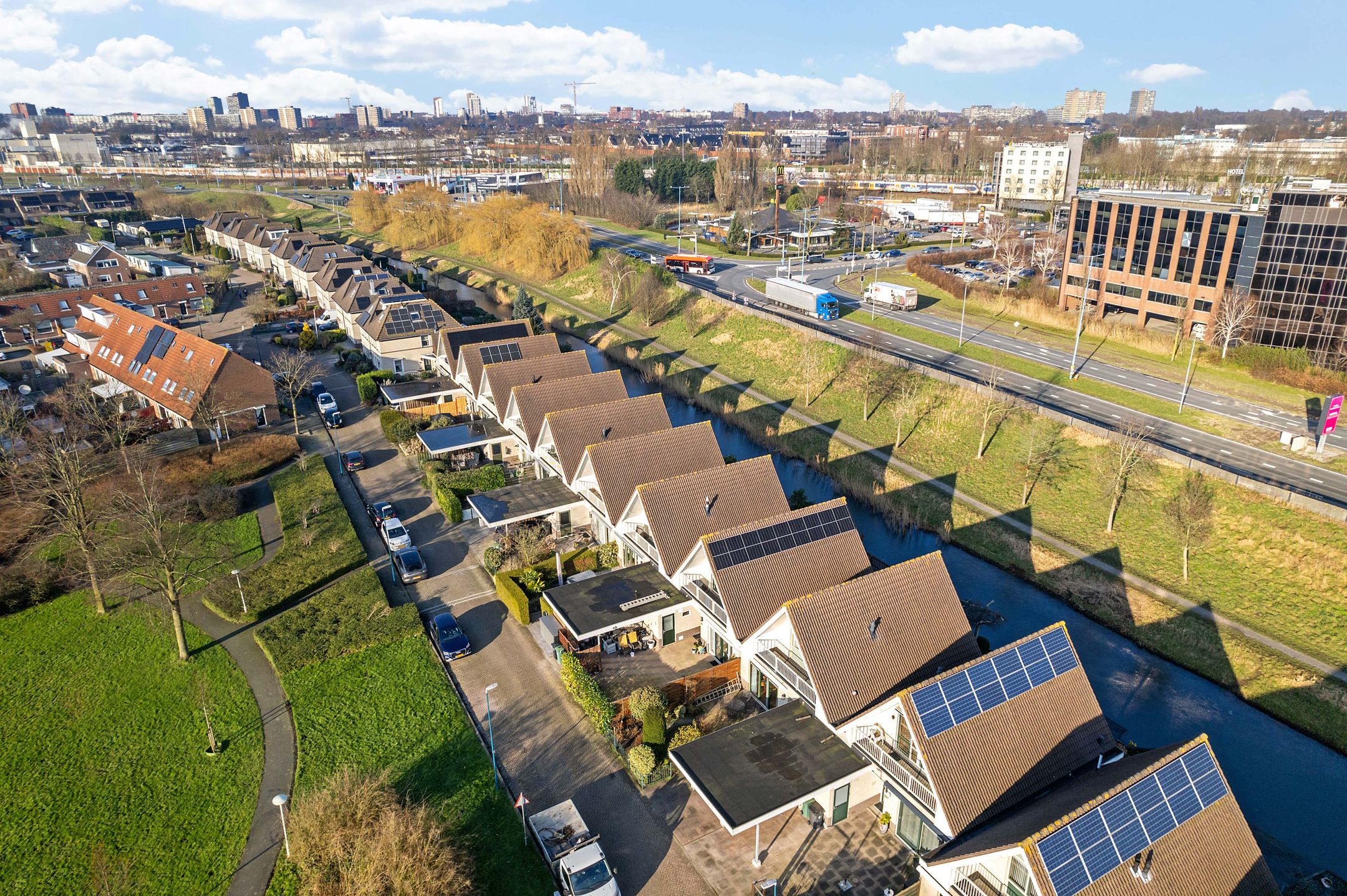 Foto 48 van Van Dijcksbruin 20