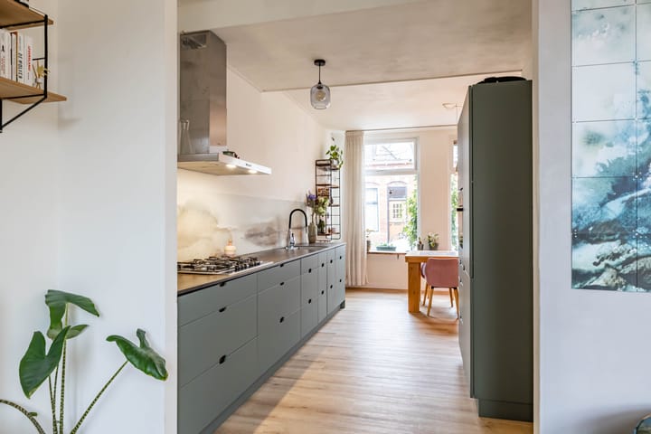 Foto 16 van Eerste Spoorstraat 13