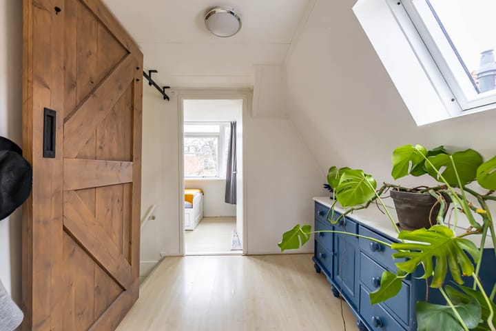 Foto 35 van Eerste Spoorstraat 13