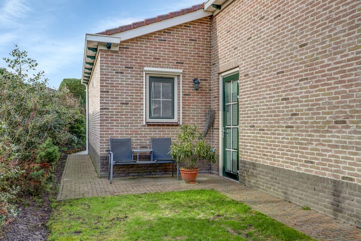 Foto 45 van Vroonlandseweg 38