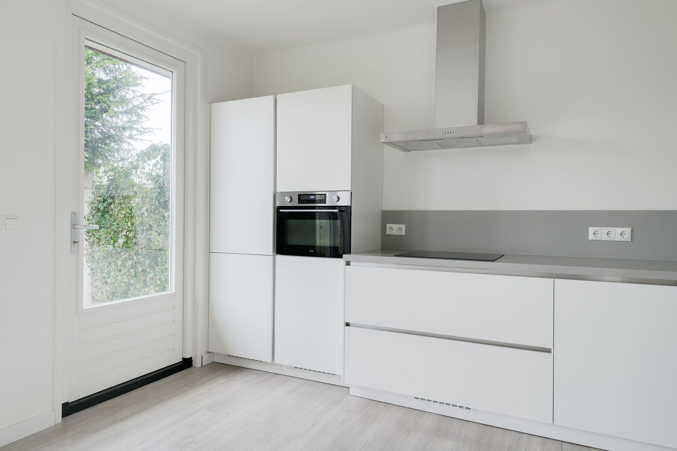 Photo 18 of Meidoornstraat 8