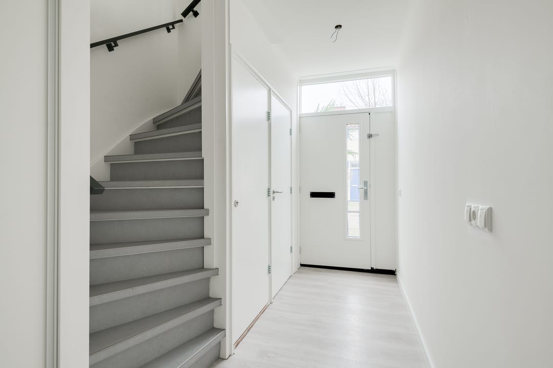 Photo 23 of Meidoornstraat 8