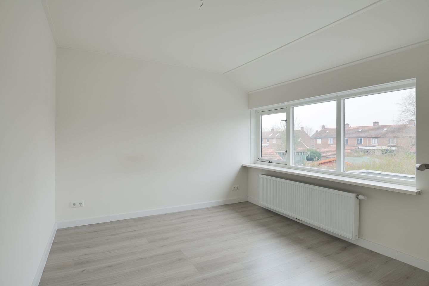 Photo 25 of Meidoornstraat 8