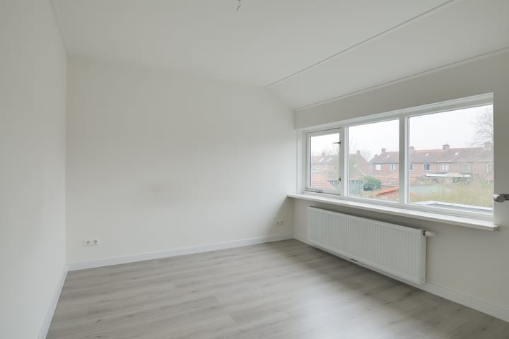 Foto 25 van Meidoornstraat 8