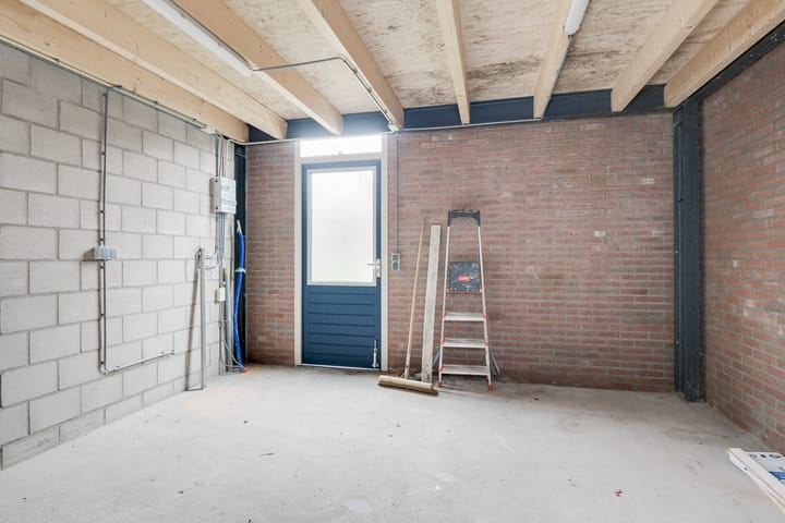 Foto 41 van Meidoornstraat 8