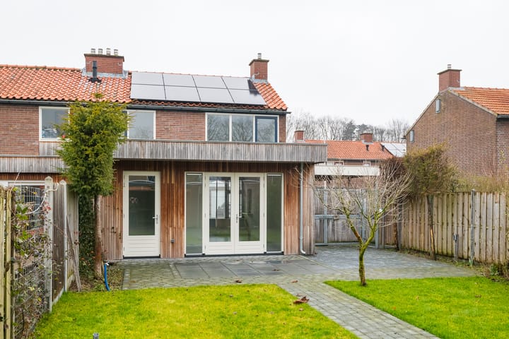 Foto 43 van Meidoornstraat 8