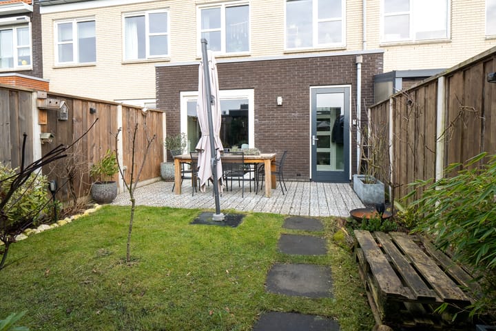 Foto 32 van Rozenbottel 3