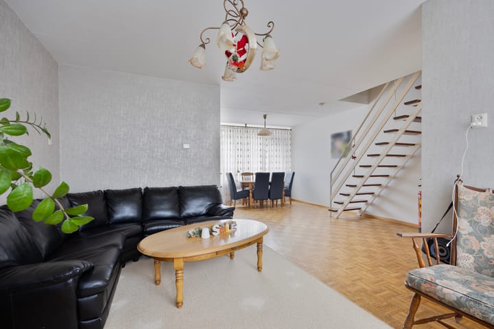 Foto 10 van Esdoornstraat 20