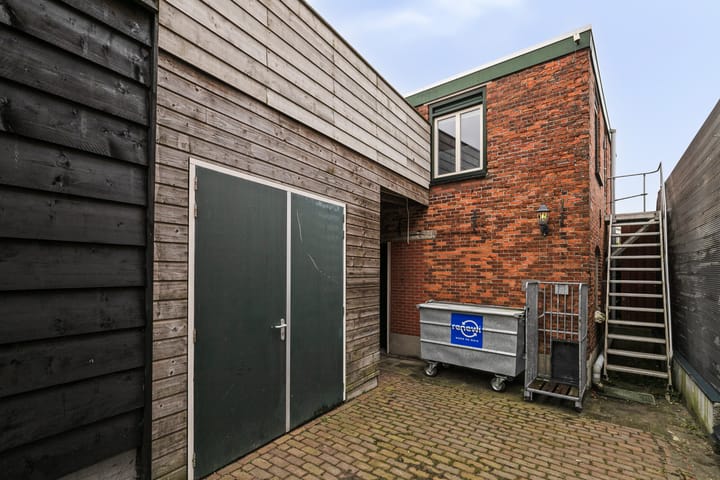 Photo 21 of Voorstraat 41