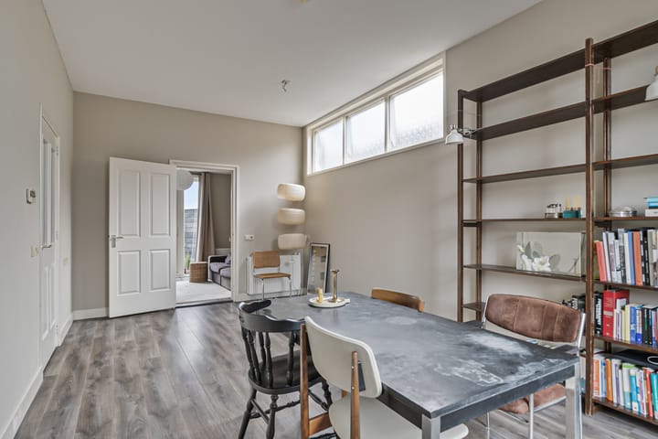 Photo 27 of Voorstraat 41