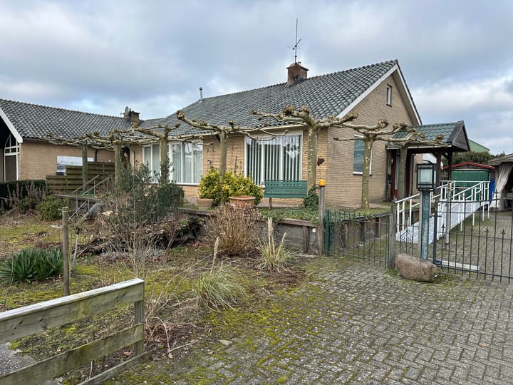 Foto 2 van Meeleweg 8