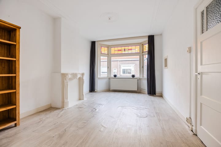 Foto 6 van Azaleastraat 18-A