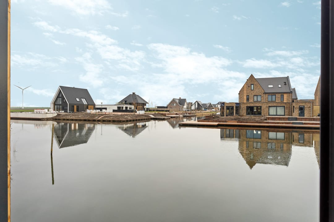 Photo 23 of Helling 52