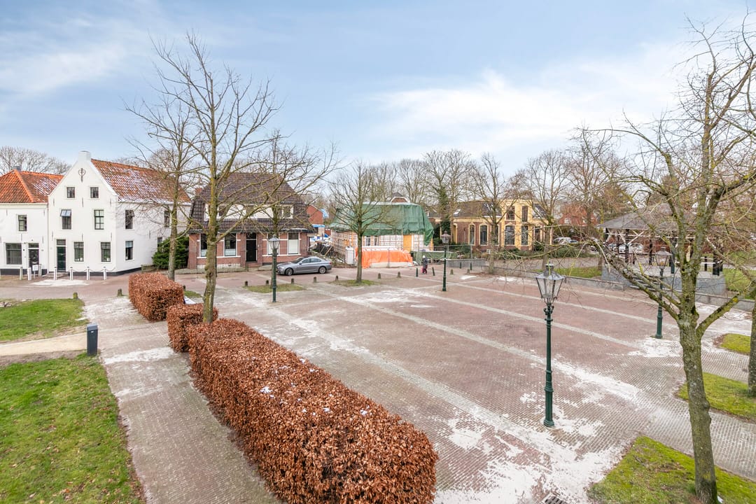 Photo 41 of Voorstraat 3