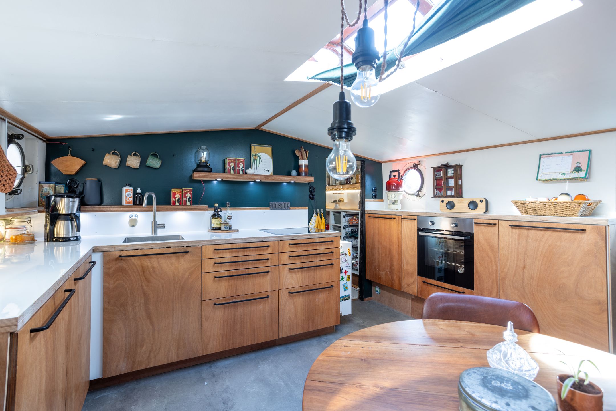 Foto 24 van Willemskade 64-B