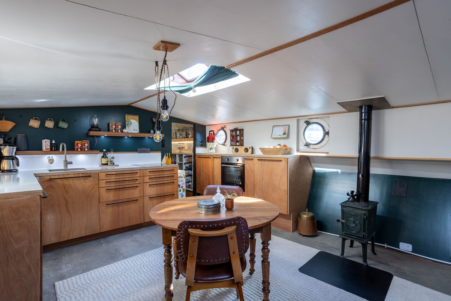 Foto 25 van Willemskade 64-B