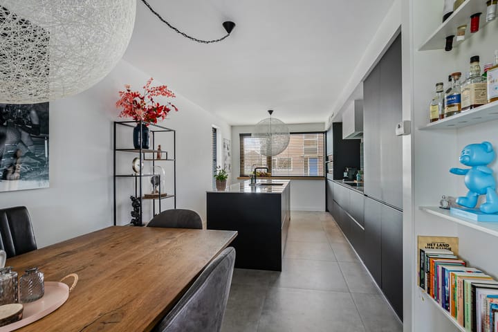 Foto 24 van Ina Boudierstraat 60