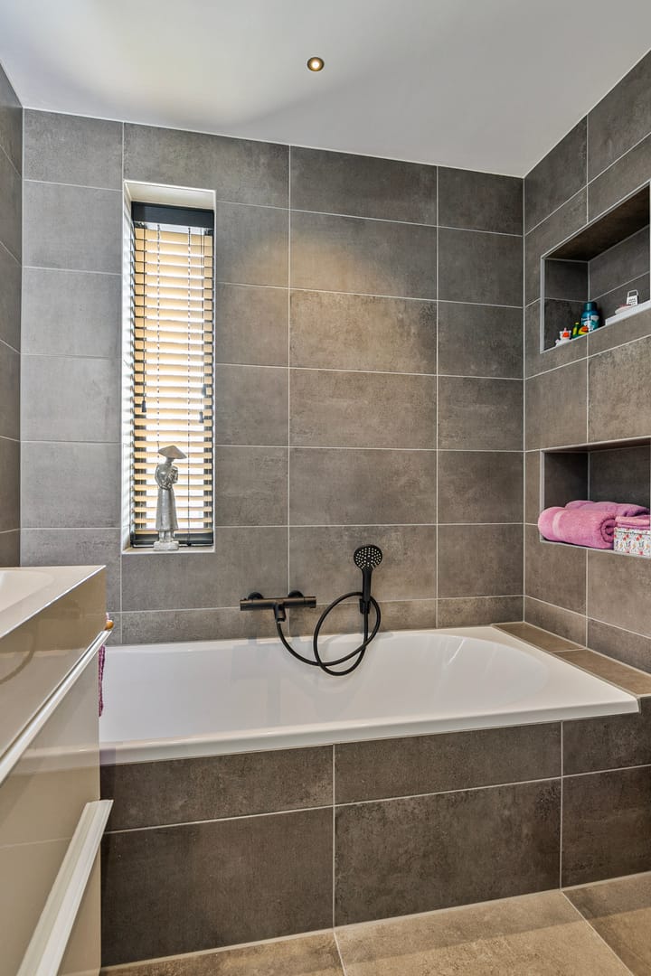 Foto 45 van Ina Boudierstraat 60