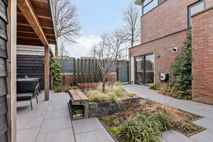 Foto 68 van Ina Boudierstraat 60