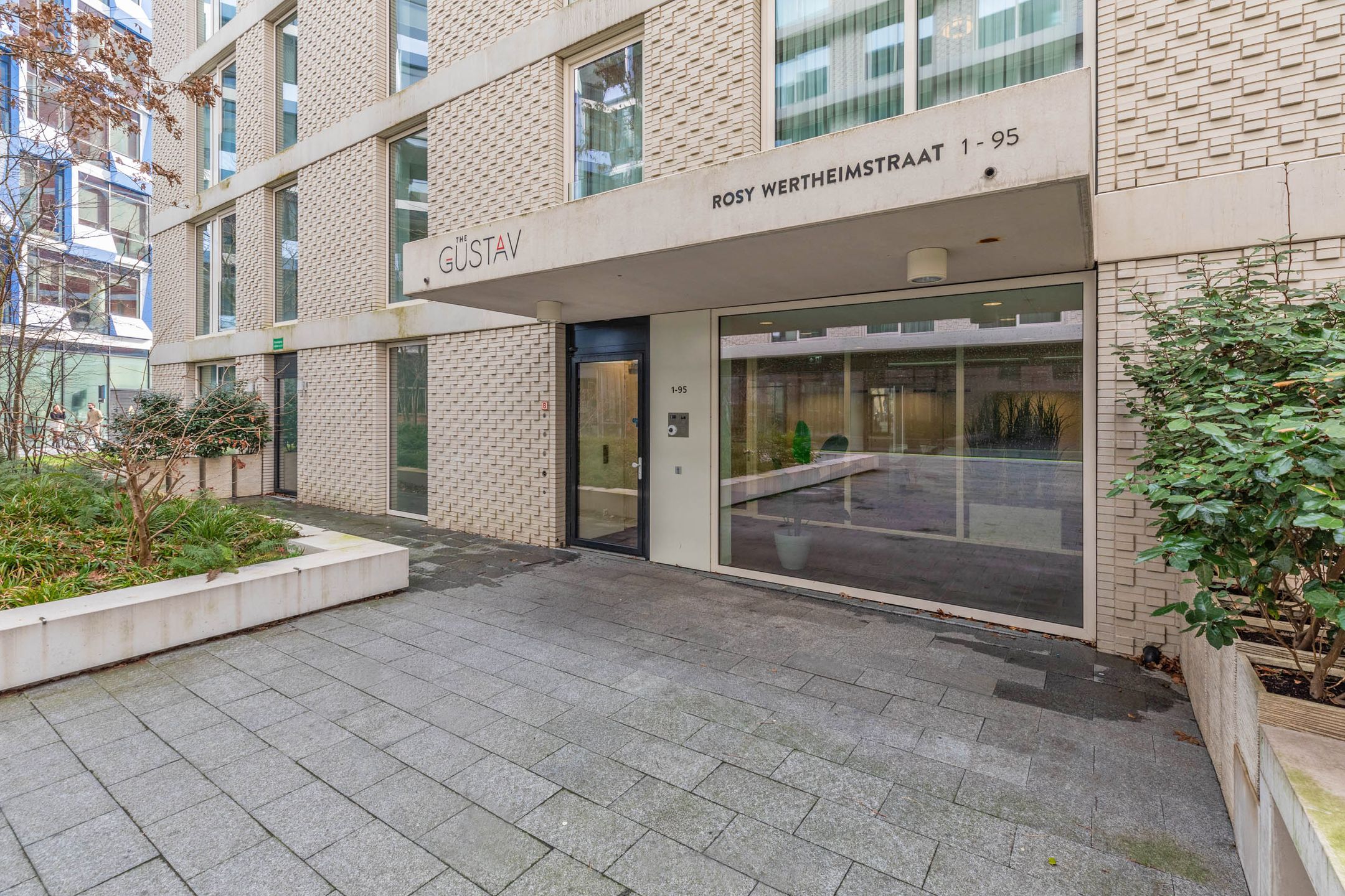 Foto 6 van Rosy Wertheimstraat 53